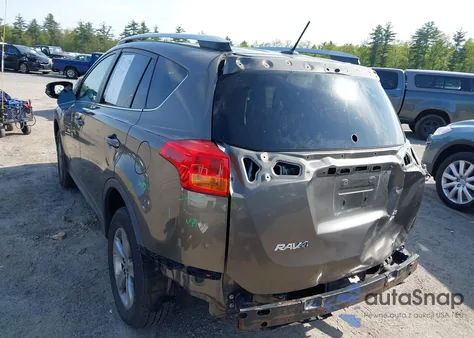 2015 Toyota Rav4 Xle from USA, damaged, VIN 2T3RFREV5FW260137